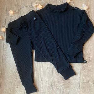 Minimalistic kids loungewear set